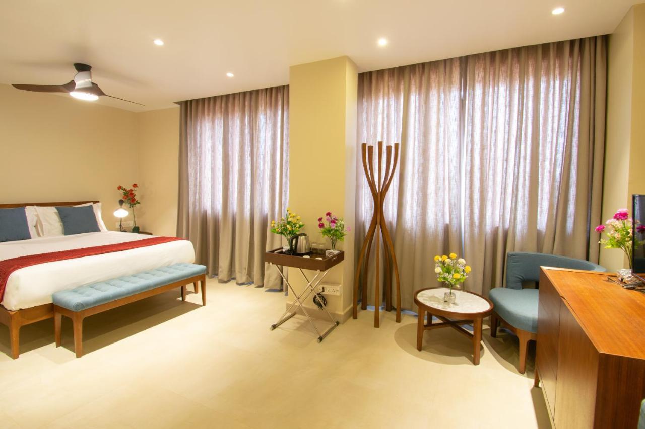 Octave Rococco Morjim Hotel Pernem Exterior photo